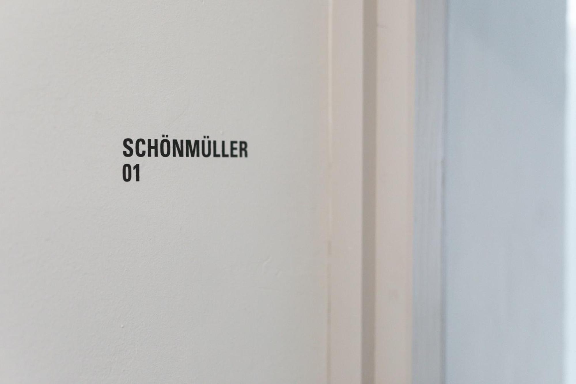 1477 Reichhalter